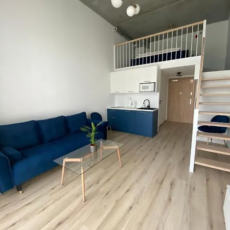 Wroclaw-lotnisko アパート