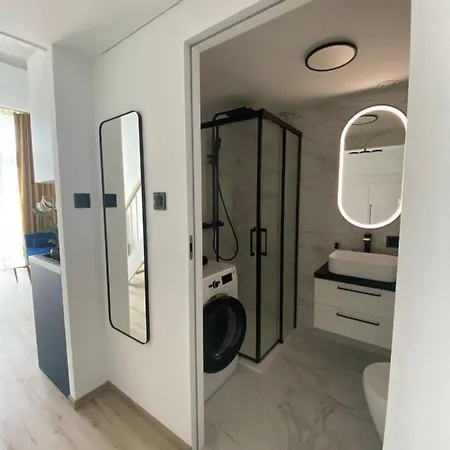 Wroclaw-lotnisko Apartamento *