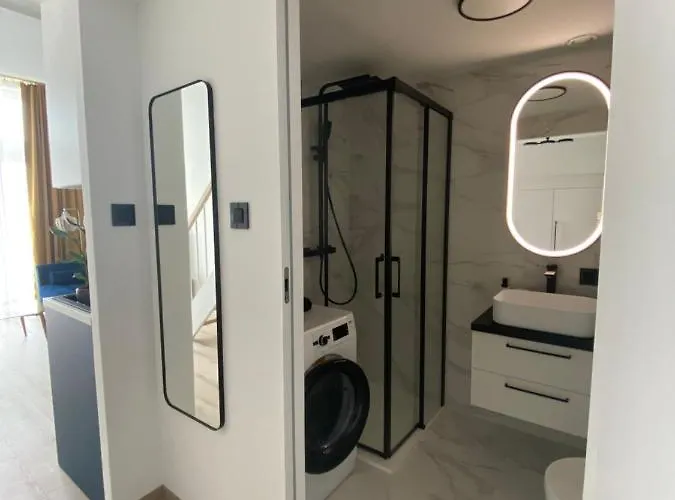 Wroclaw-lotnisko Apartment *